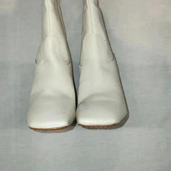 Vince Camuto Kalinder tall shaft boots nwob cream white - Picture 10 of 15